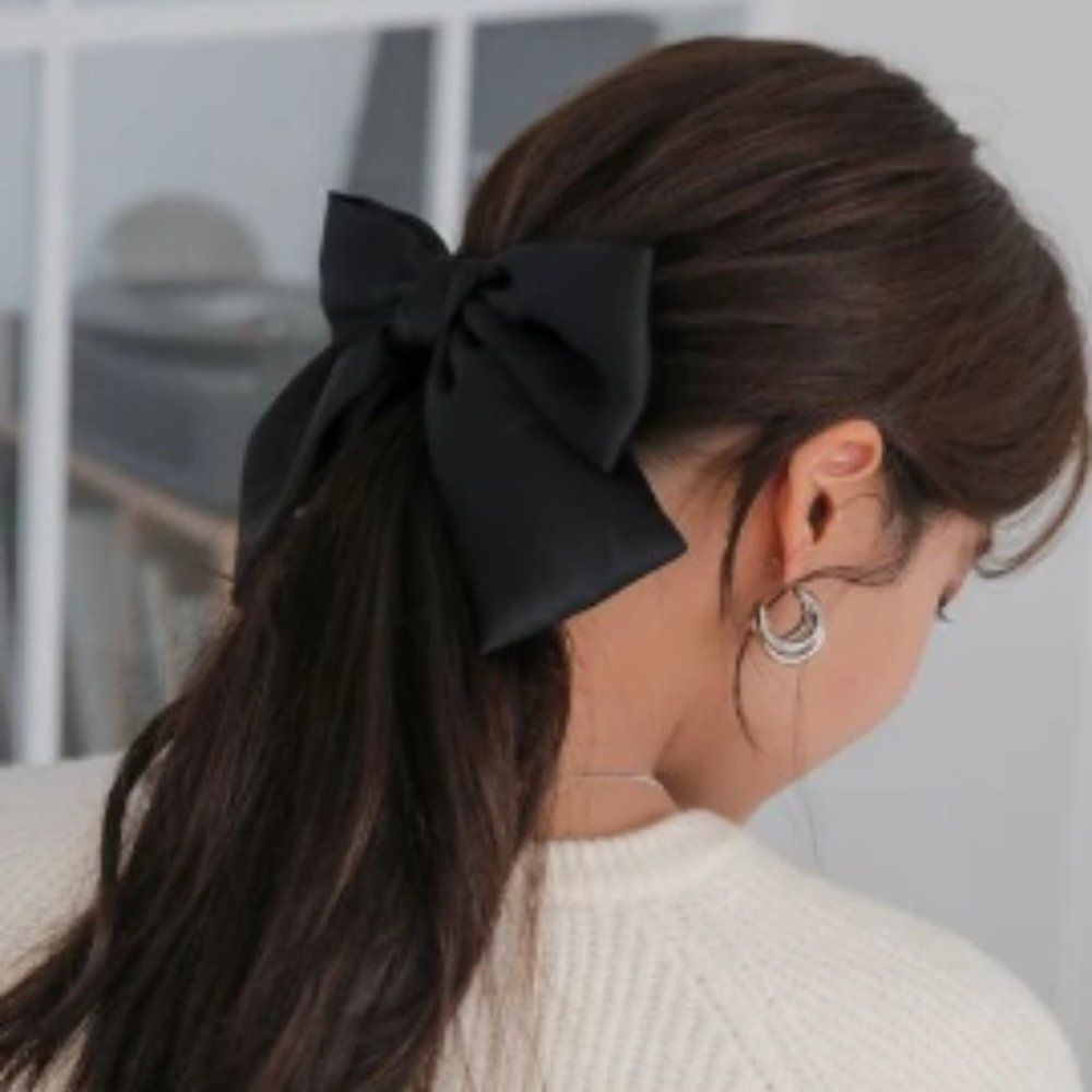 NWT, Black Hair Bow Hair Clip - Picture 2 of 2